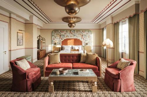 Uptown Hotel | The Stoneleigh, Autograph Collection