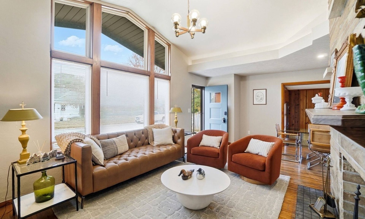 Van Wert House | The Stoop on Spencer Drive