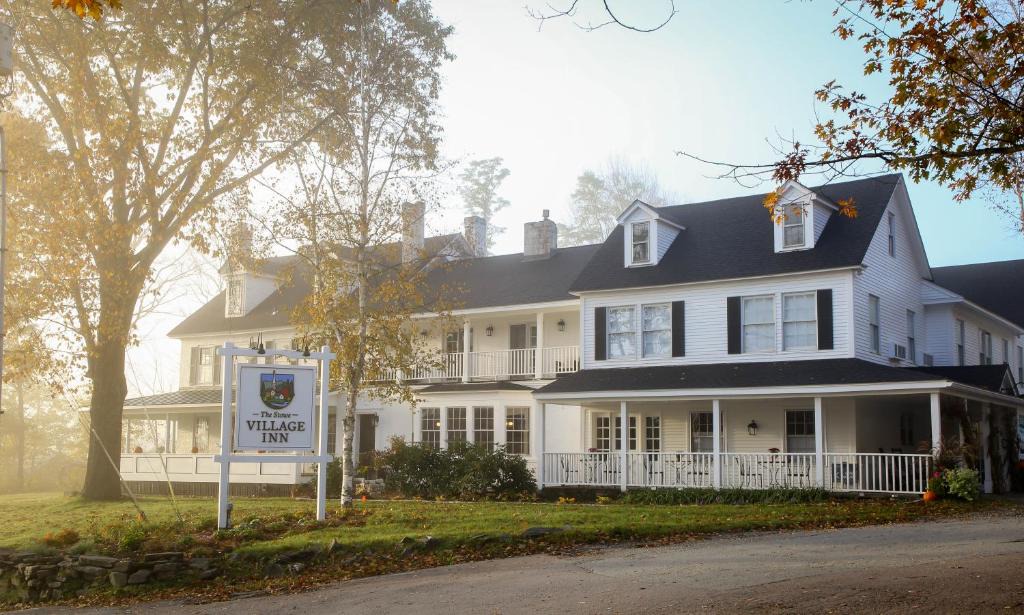 Stowe Area Hotel | The Stowe Village Inn