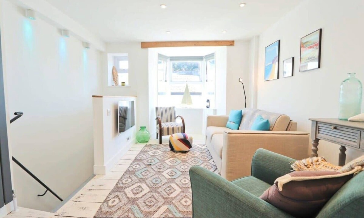 Shaldon House | The Strand Summary: T