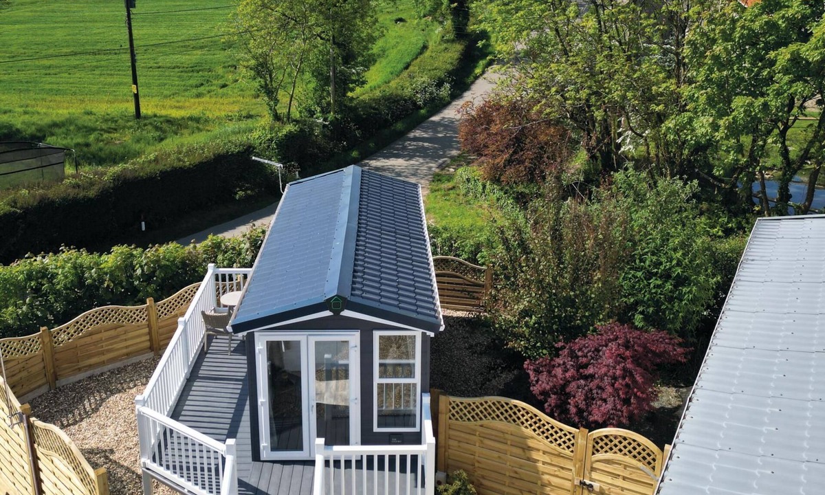 Amroth Apartment | The Studio - 1 Bedroom Cabin - Amroth