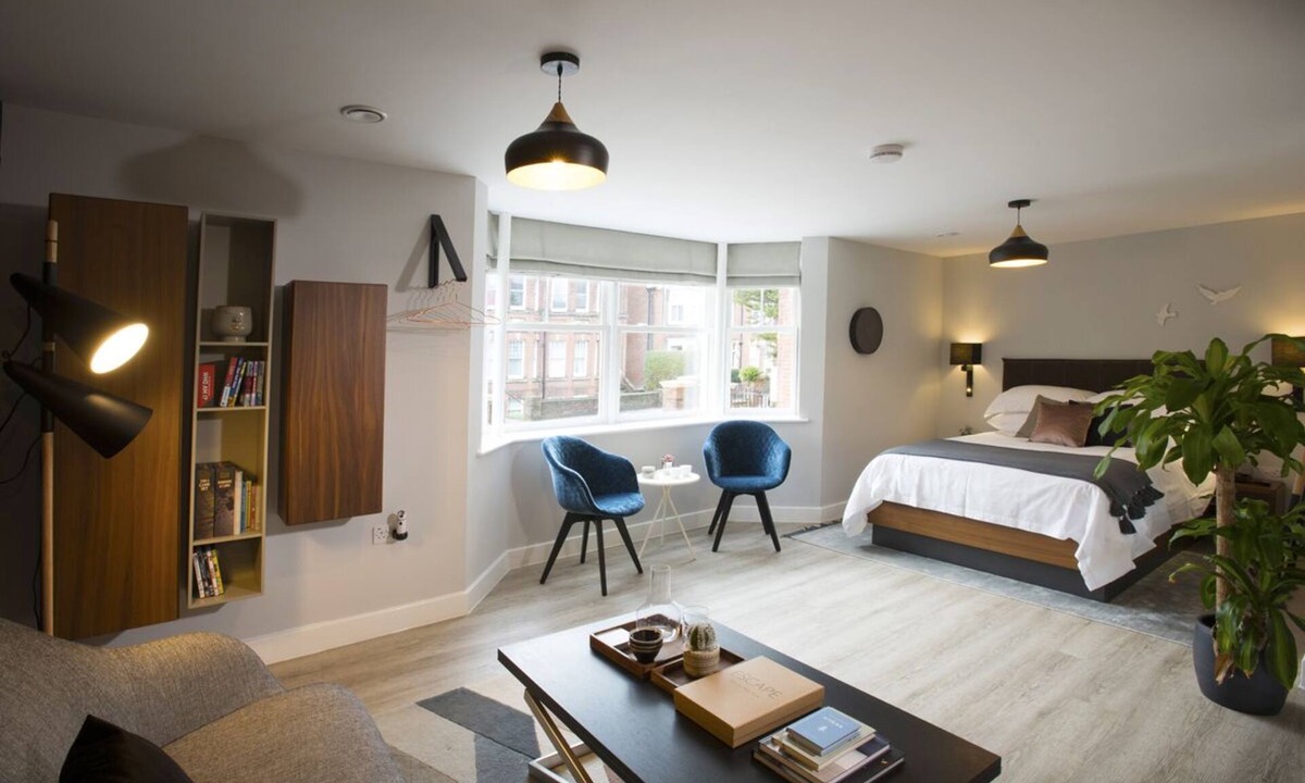 Canterbury Apartment | The Studio a chic Scandi-style apartment a stroll from the centre with parking.