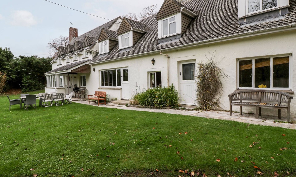 Norden Cottage | THE STUDIO - ARNE, pet friendly, with open fire in Stoborough