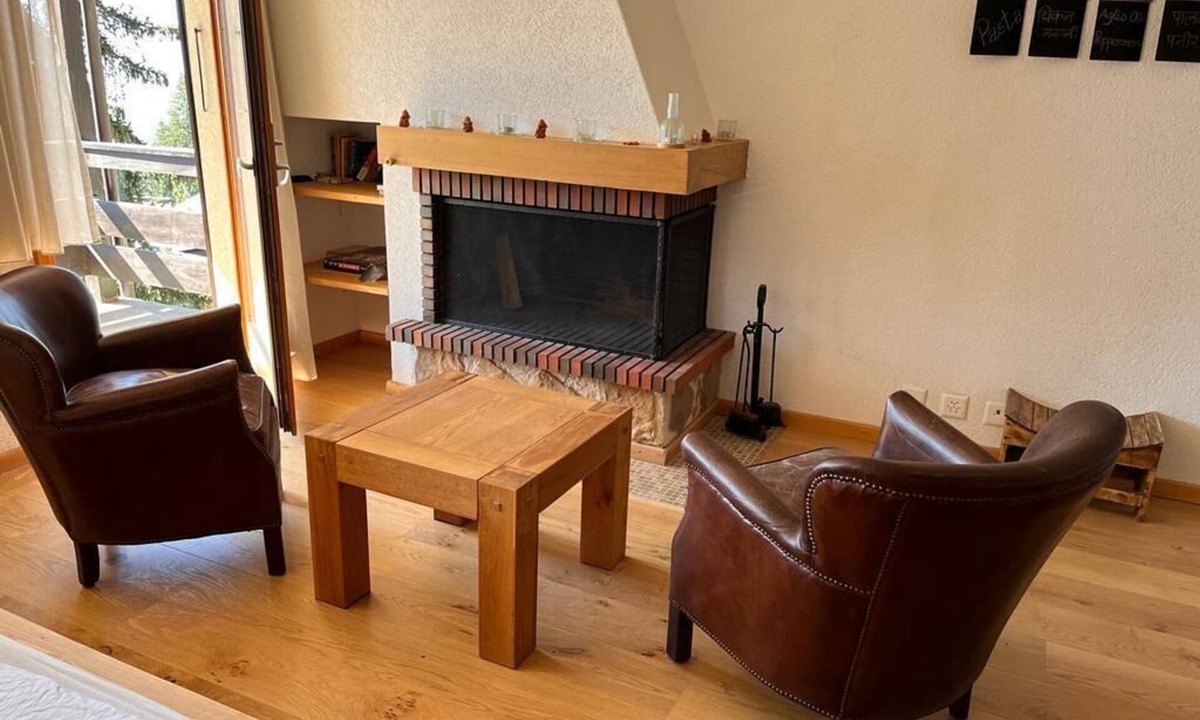 Alpe des Chaux Apartment | The studio is located in Les Arsets, about 1km from the start of the Fracherets ski lift, linking th