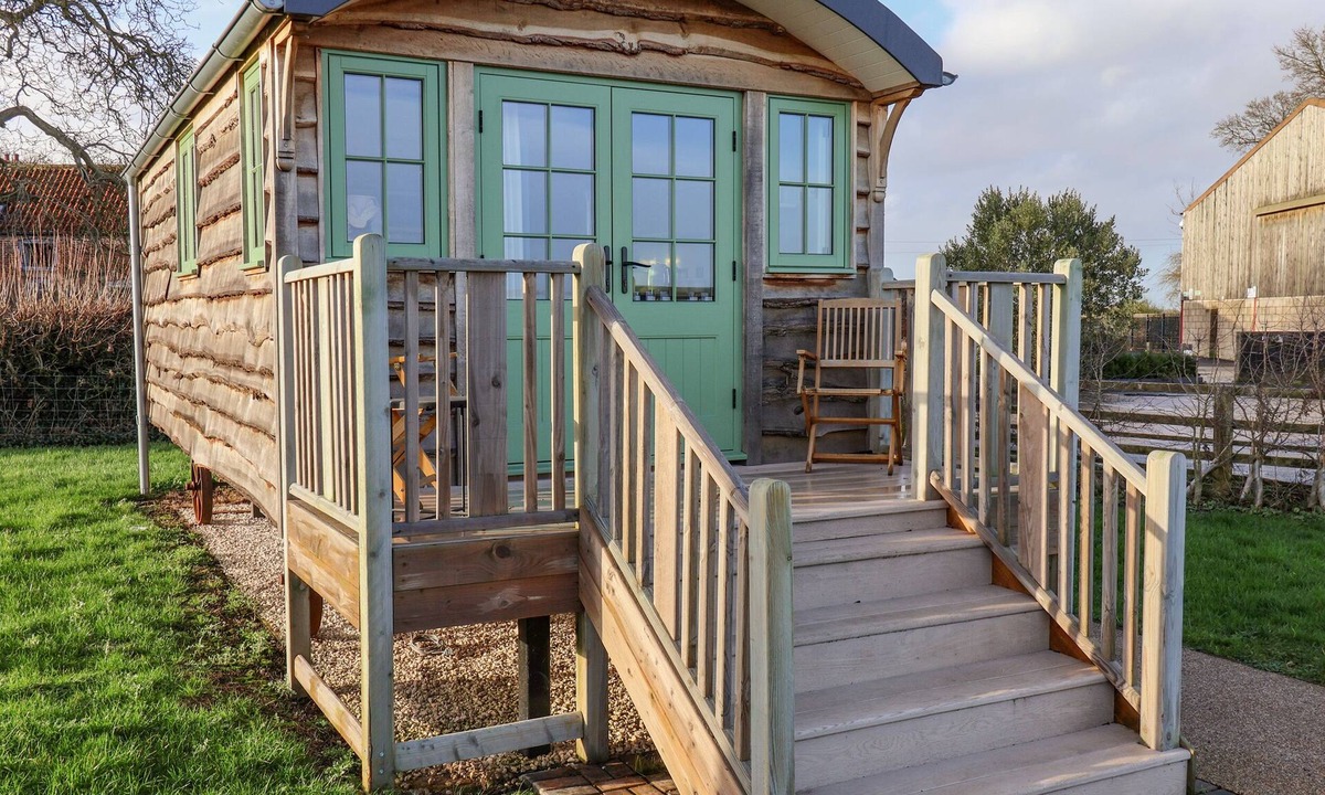 Ryther Cottage | THE STUDIO, romantic, with a garden in Tadcaster