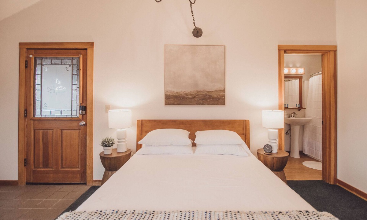 Cannon Beach House | The Studio · Walk to Haystack Rock & Beach