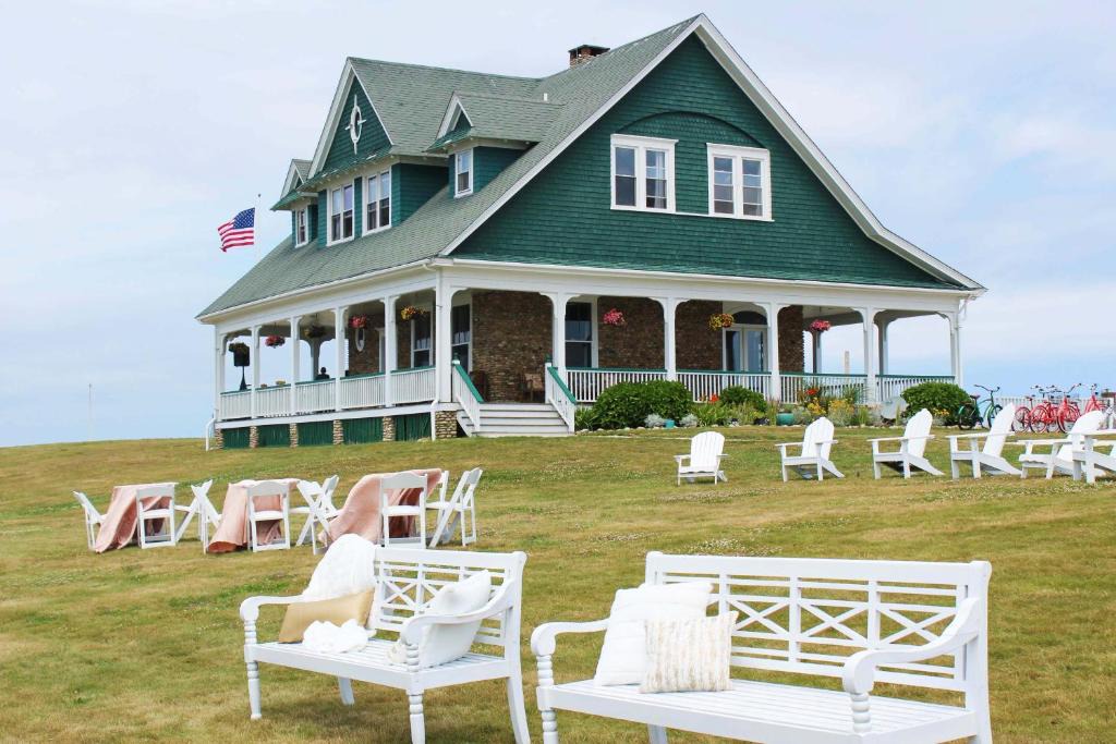 New Shoreham Hotel | The Sullivan House