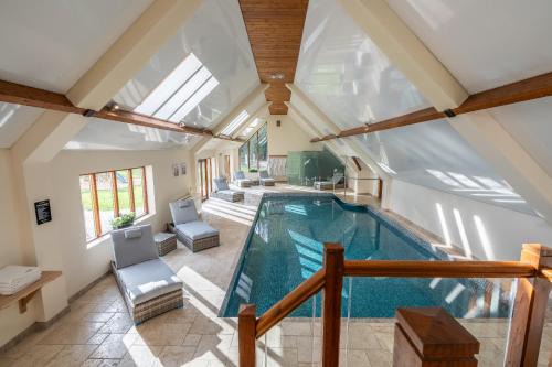 Coalbrookdale House | The Summer House