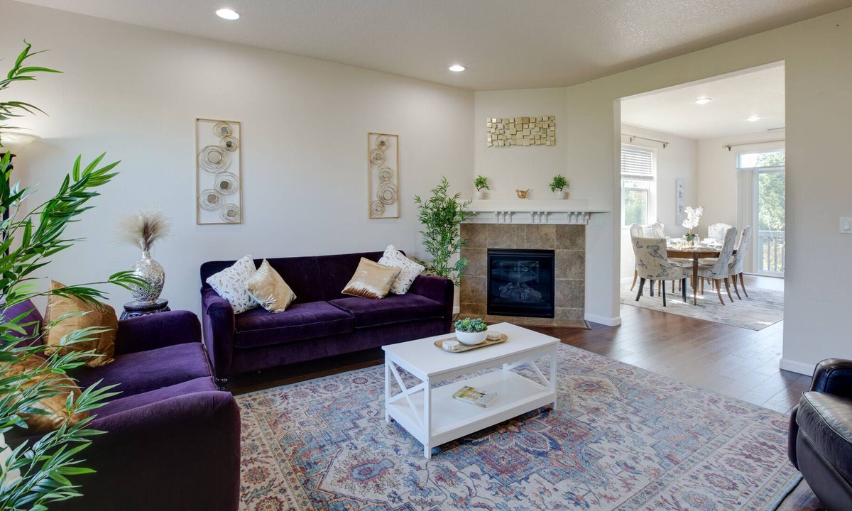 Bull Mountain House | The Summer Lake House