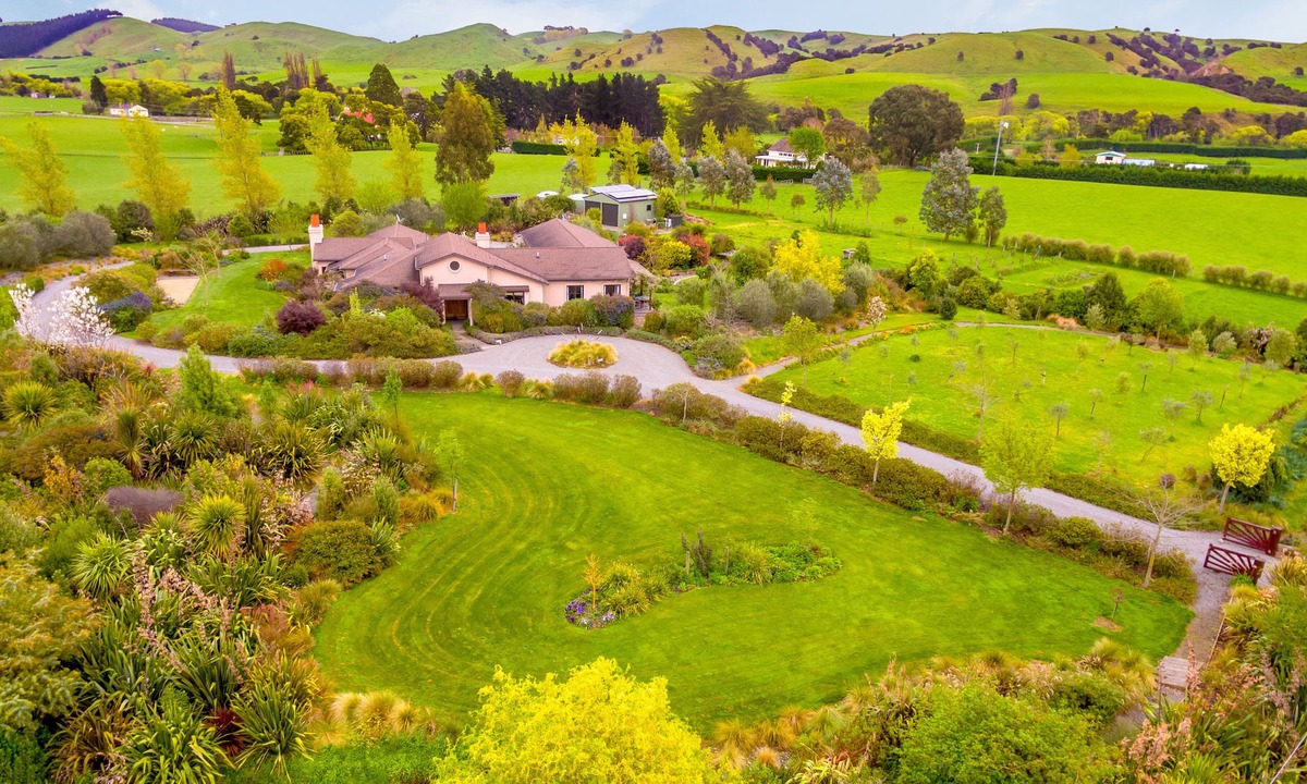 Gladstone Cabin | The Summit Lodge