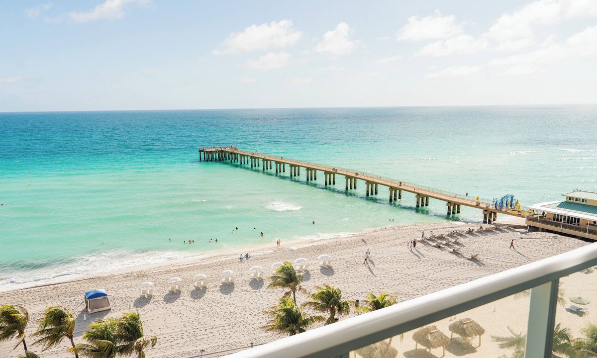 Sunny Isles Beach Resort | The Sunny