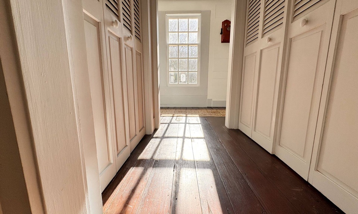 Clarksville Bed & Breakfast | The Sunnyside Sisters Bed and Breakfast