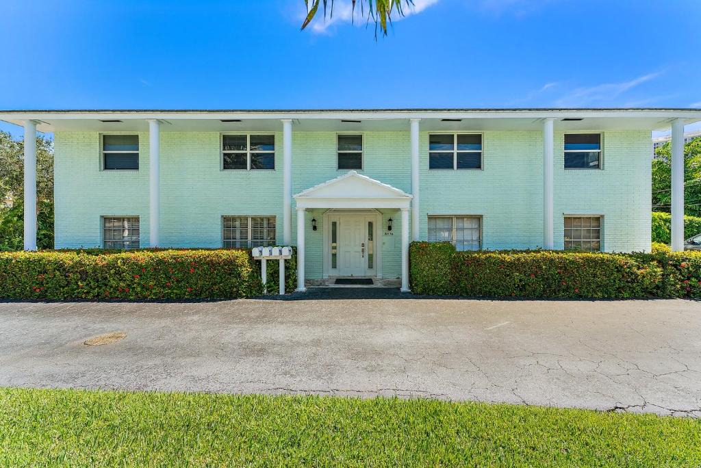 Singer Island Apartment | The Surf Park