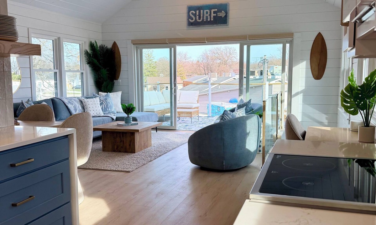 Clear Lake House | The Surf Shack