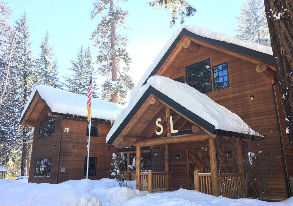 Camp Sherman Hotel | The Suttle Lodge & Boathouse