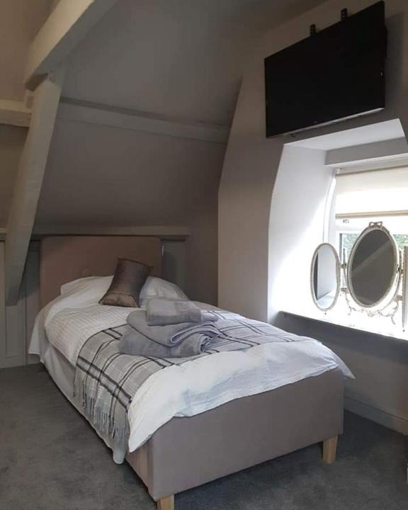 Topcliffe Hotel | The Swan