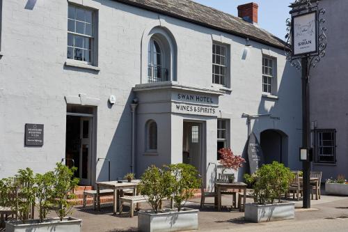 Wedmore House | The Swan