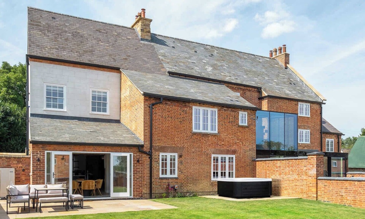 Kelmarsh House | The Talbot & Granary - Exclusive Elegant Homes