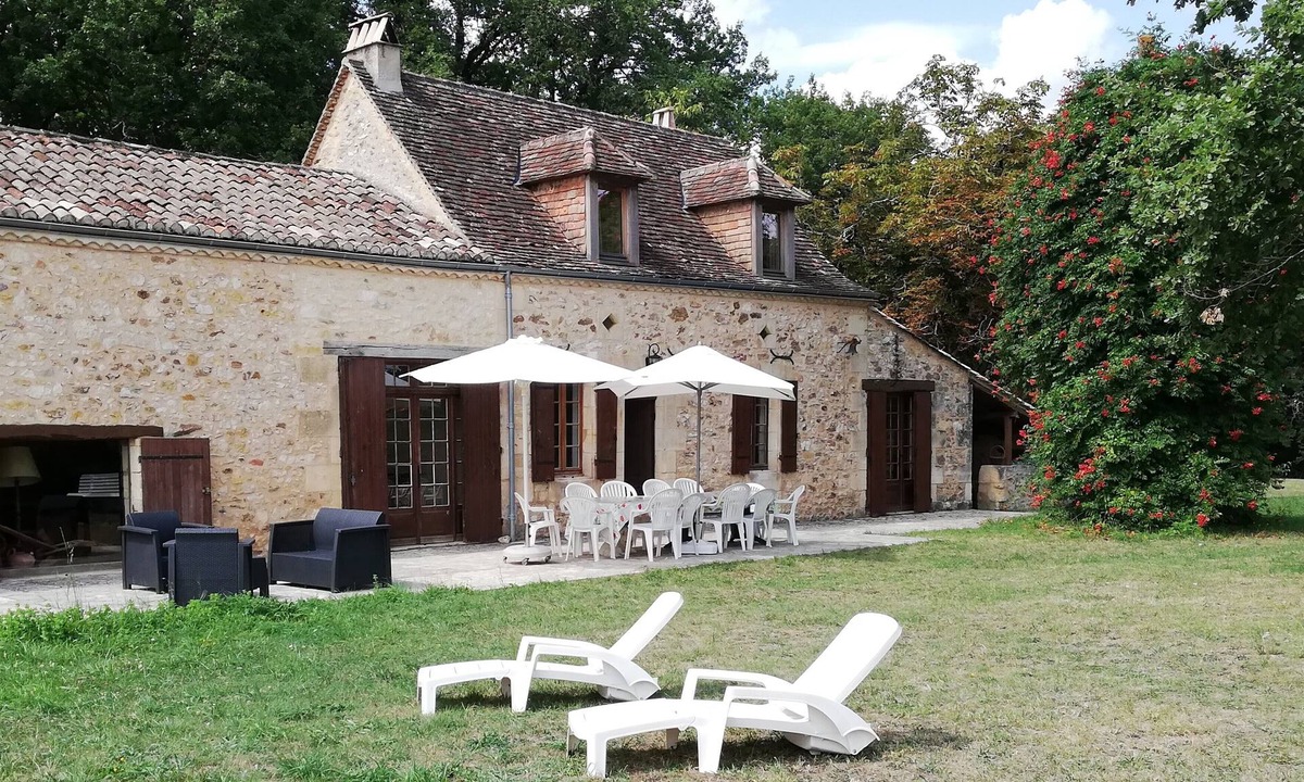 Nojals-et-Clotte House | The tedder, independence and friendliness!