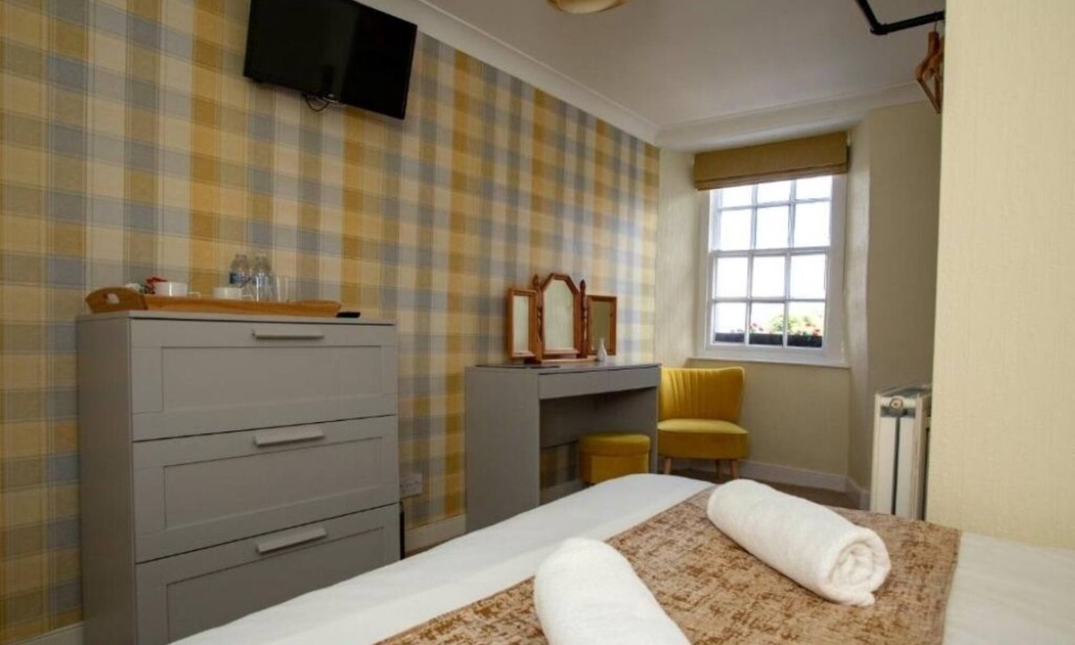 Morebattle Bed & Breakfast | The Templehall :Double Room