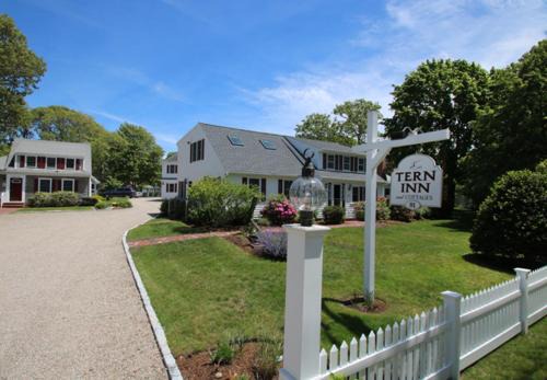 Northwest Harwich Bed & Breakfast | The Tern Inn Bed & Breakfast and Cottages