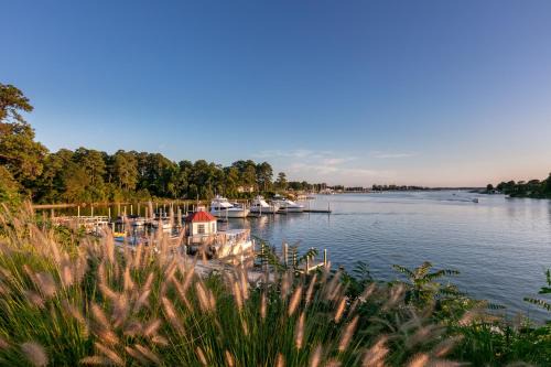 Irvington Resort | The Tides Inn