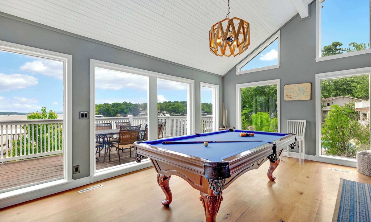 Osage Beach House | The Tiki House - Stay for 28!