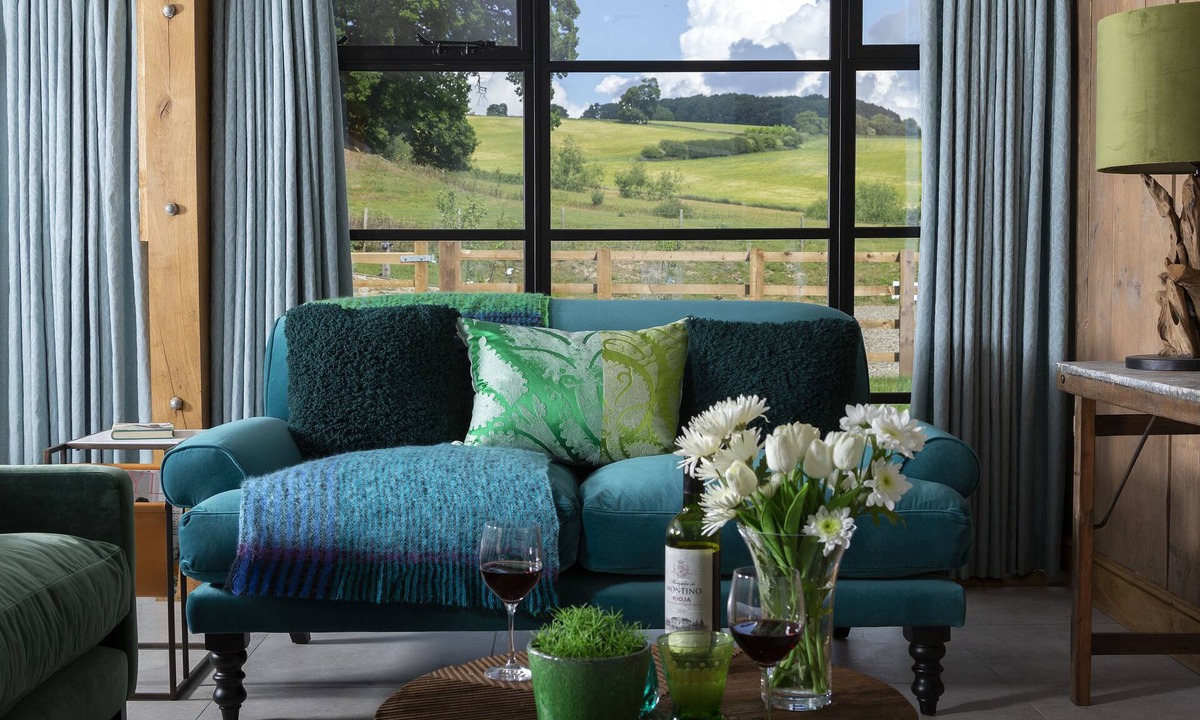 Downton on the Rock Apartment | The Timber Barn is a charming, romantic barn conversion