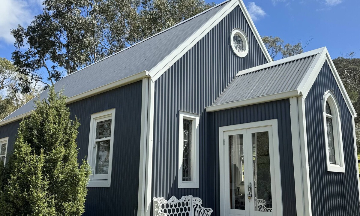 Mount Barker Summit Cottage | The Tin Tabernacle with spa