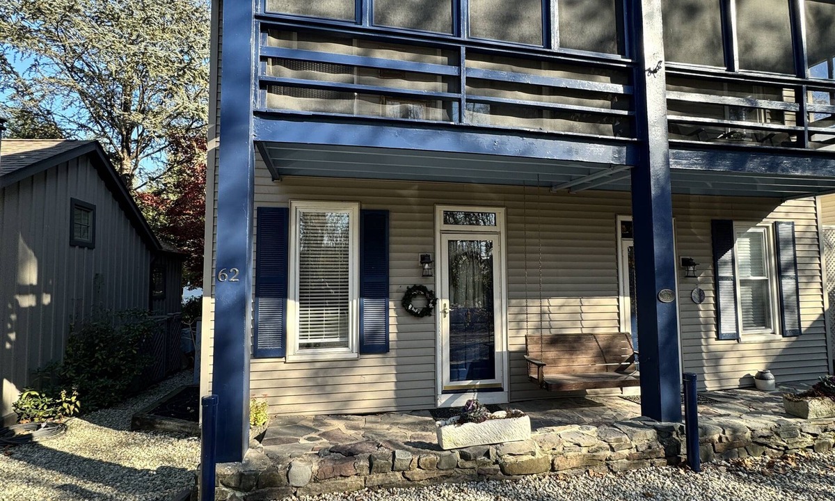Lambertville House | The Tow Path House On D&R Canal