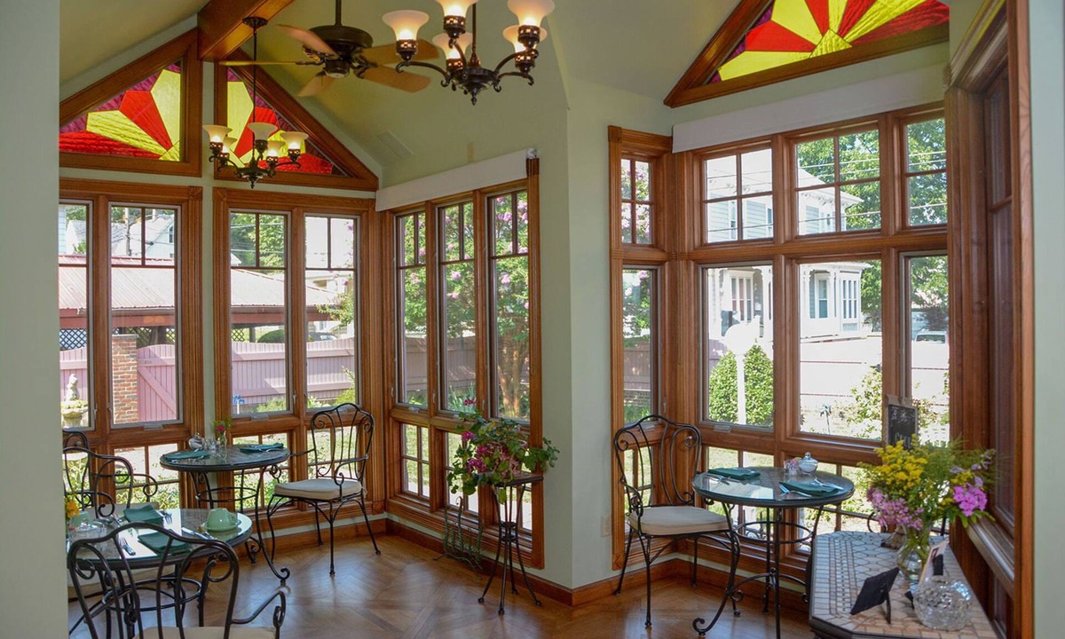 Milford Bed & Breakfast | The Towers Bed & Breakfast