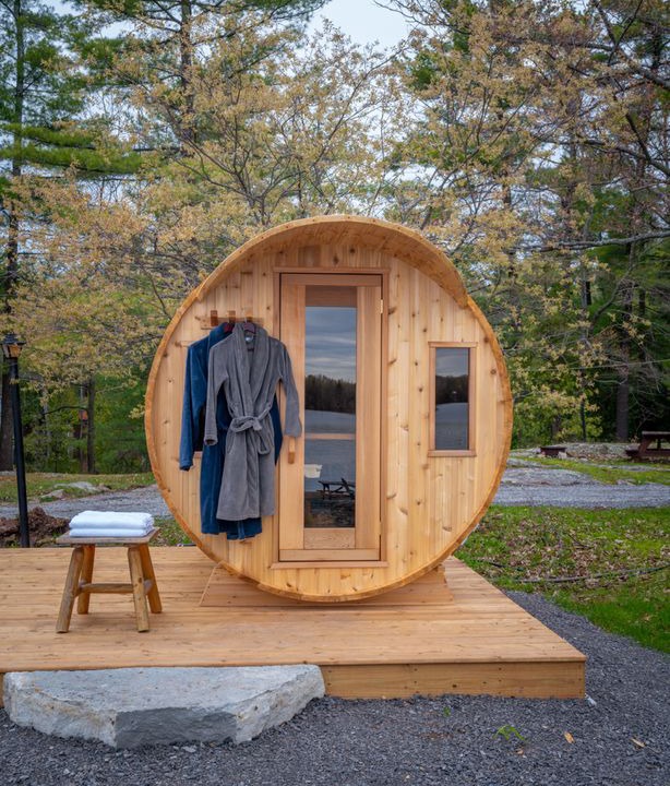 Havelock-Belmont-Methuen House | The Trace at Oak Lake - Cozy Chalet on the Lake