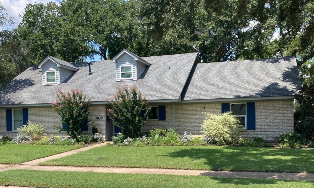 El Campo House | The Tranquil Townhouse