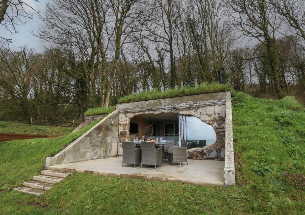 Osmington House | The Transmitter Bunker