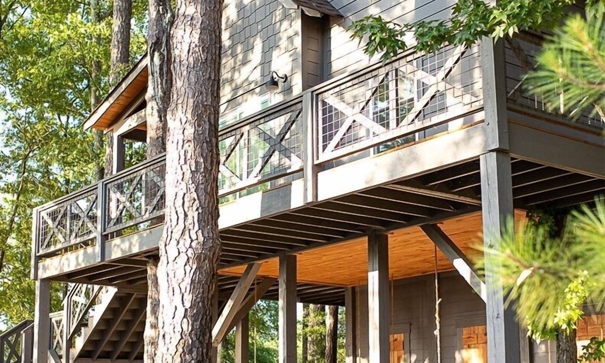 Gadsden House | The Treehouse at River Rocks Landing