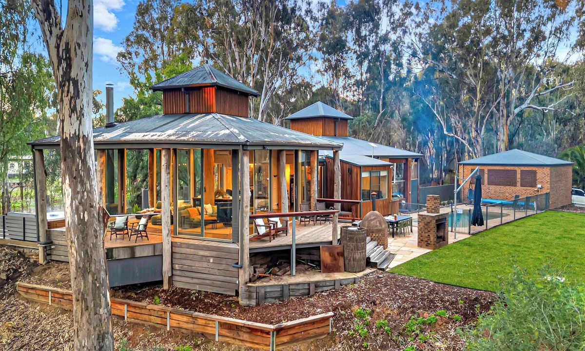 Moama House | The Treehouse Summary