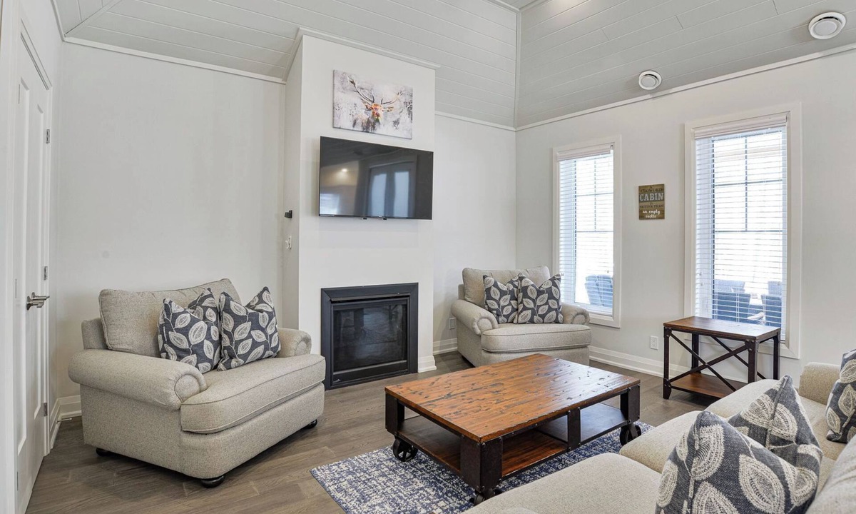 Minett House | The Trillium Cottage (#15)