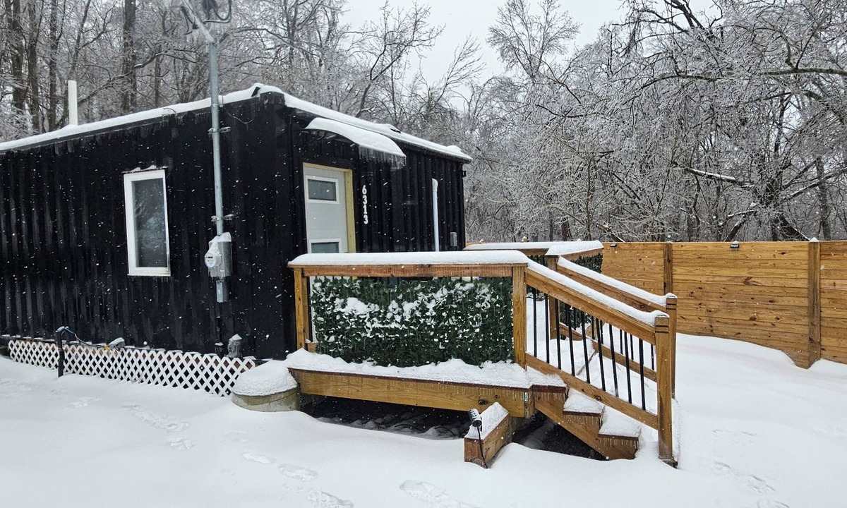 Lexington Cabin | The Tuck Cabin