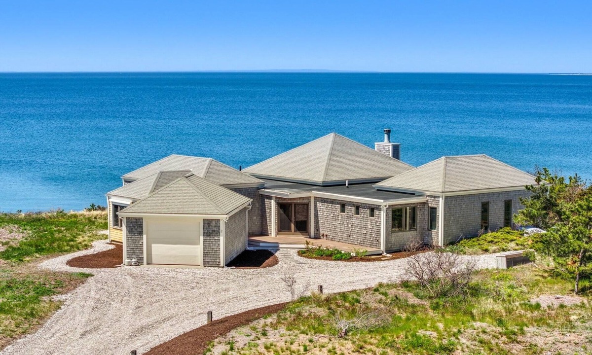 North Truro House | The Ultimate Outer Cape Beachfront Retreat RPAM101