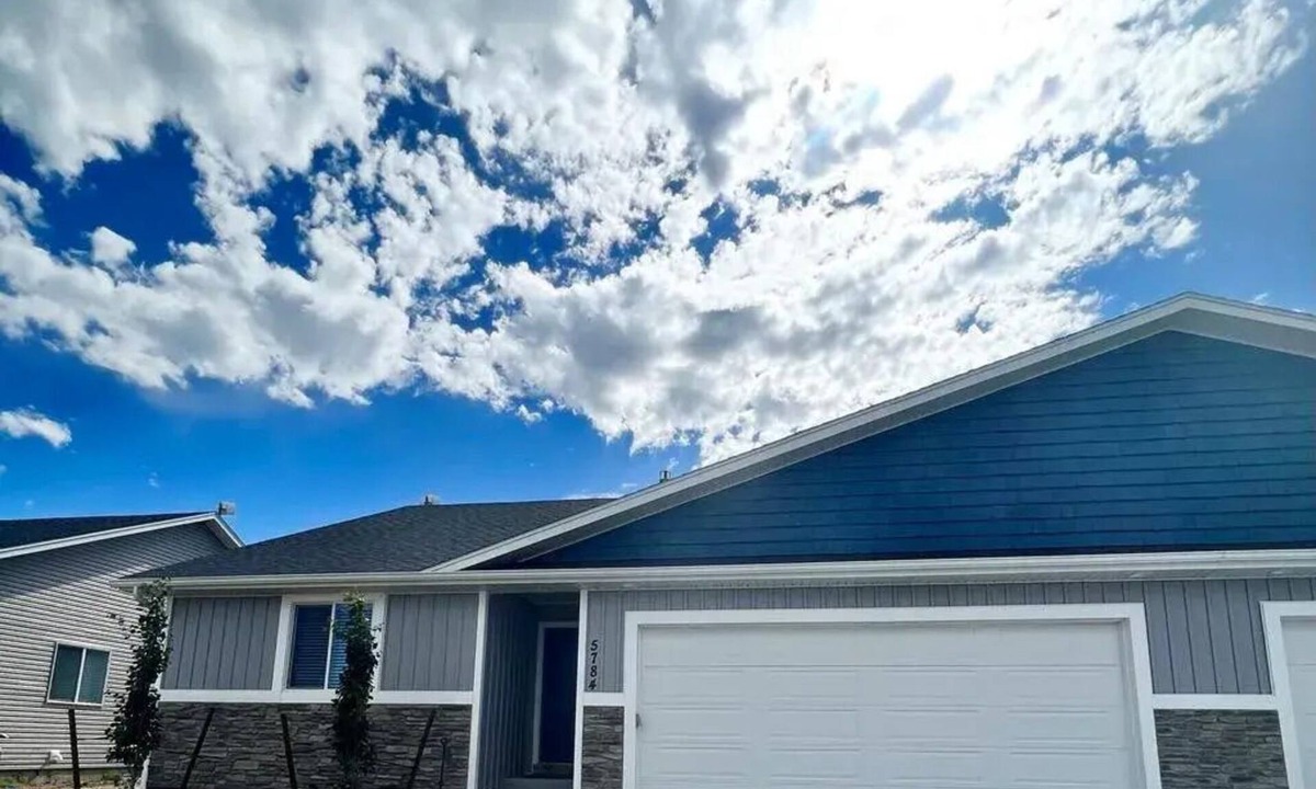 Idaho Falls House | The Uncramped Cabin