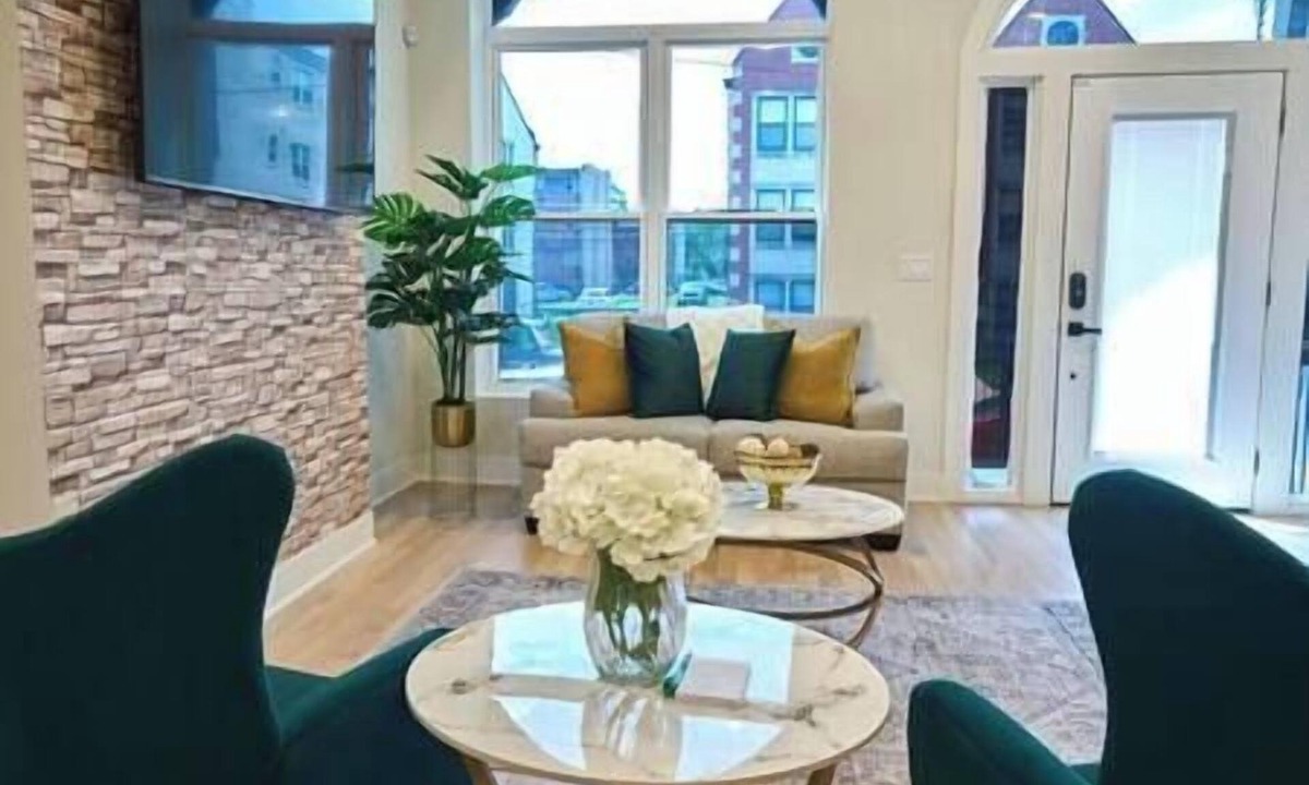 Hyde Park House | The Urban Manor “Modern luxury style”