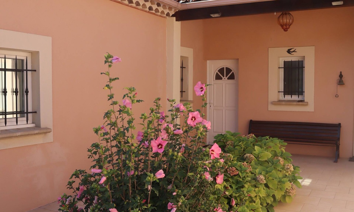 Pujaut House | The vacation rental getaway