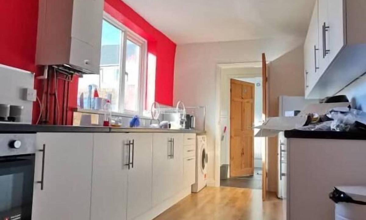 Sunderland House | The Vacationers