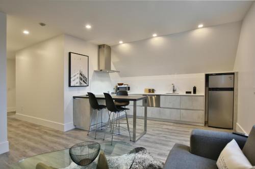 Collingwood Hotel | The VanderMarck Boutique Hotel