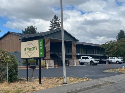 Centralia Hotel | The Varsity Inn North