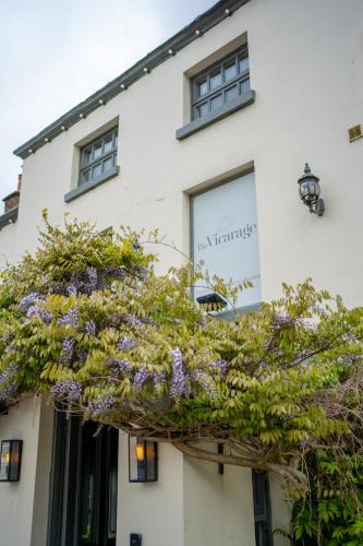 Holmes Chapel Hotel | The Vicarage