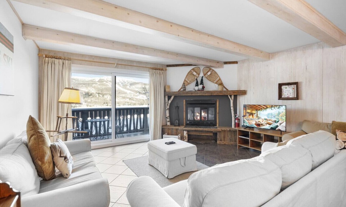 Mont-Tremblant Condo | The `VIEW` a place for quality country living