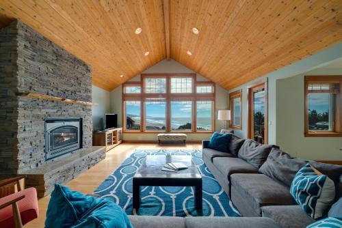 Neahkahnie Beach House | The View House