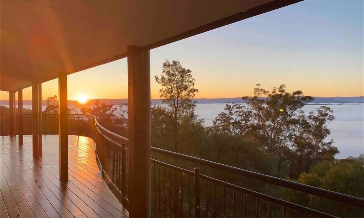 Lithgow City Council House | The View @ Ulandi - Jenolan Caves & Blue Mountains