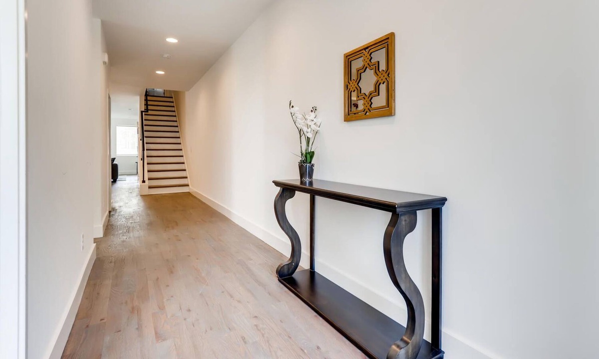 Talbot's Corner House | The villa at east Nashville